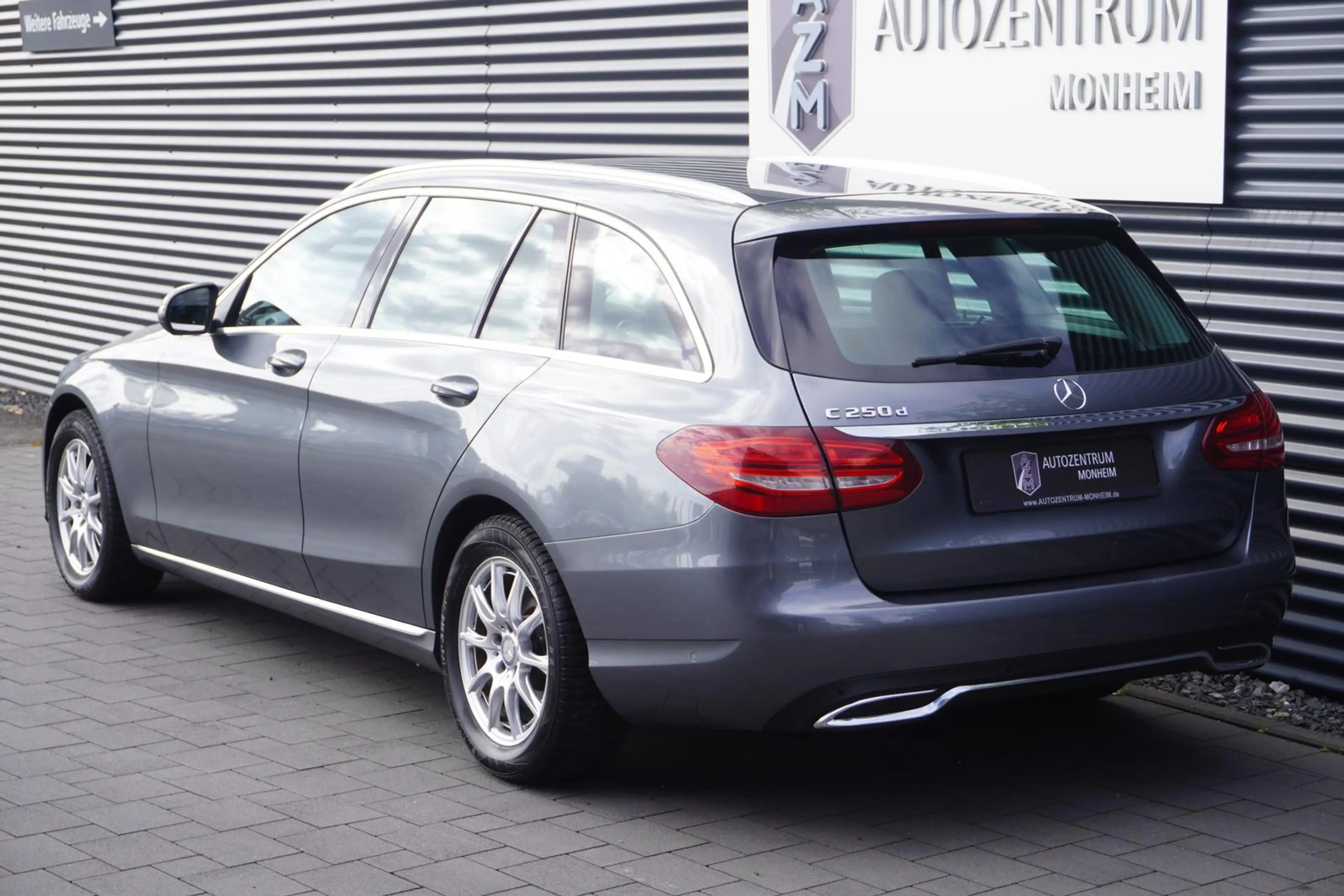 Mercedes-Benz C 250 d AVANTGARDE|NAVI|SITZHEIZUNG|TEMPOMAT|LED — photo 8
