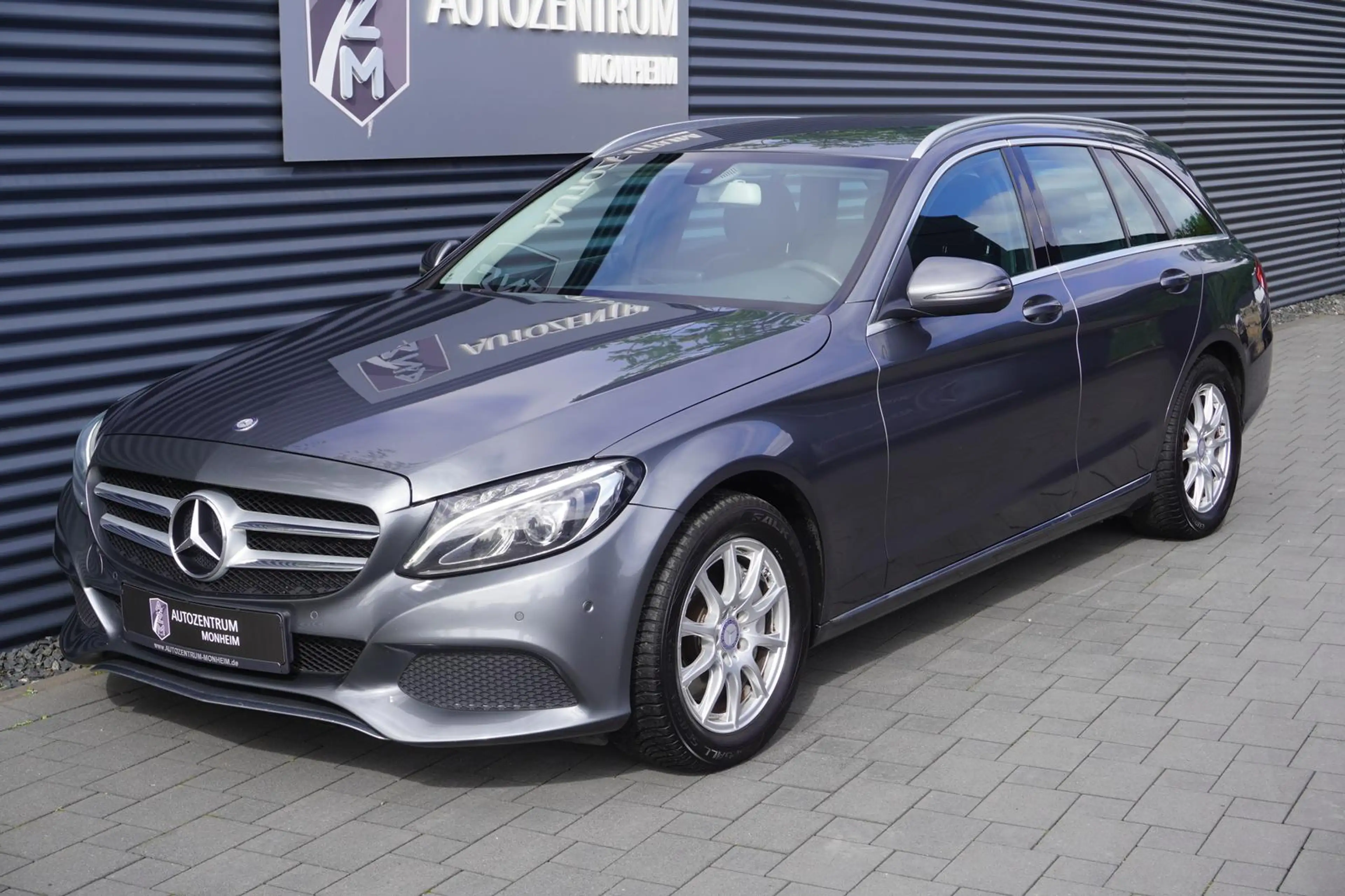 Mercedes-Benz C 250 d AVANTGARDE|NAVI|SITZHEIZUNG|TEMPOMAT|LED — photo 2