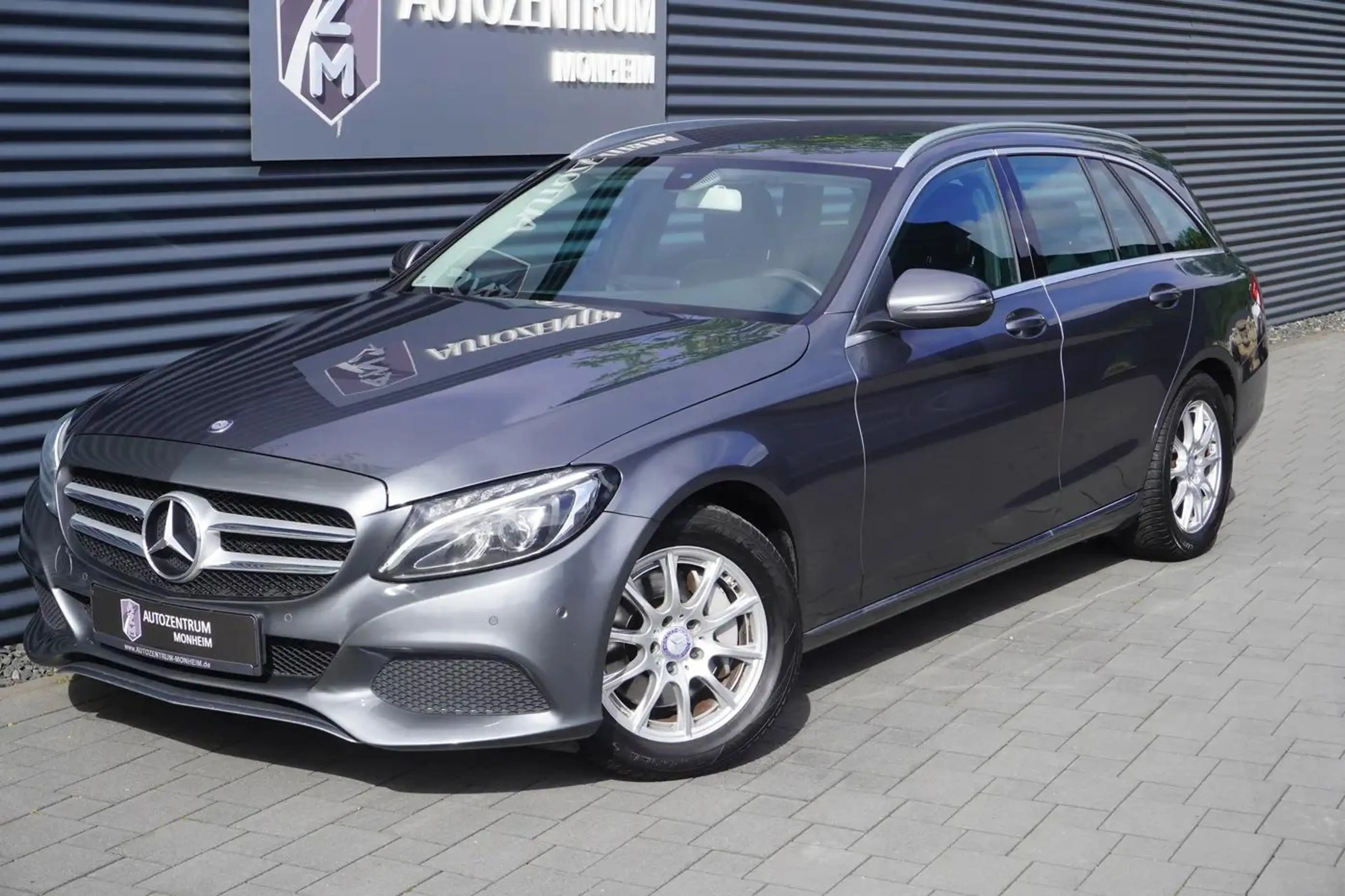 Mercedes-Benz C 250 d AVANTGARDE|NAVI|SITZHEIZUNG|TEMPOMAT|LED