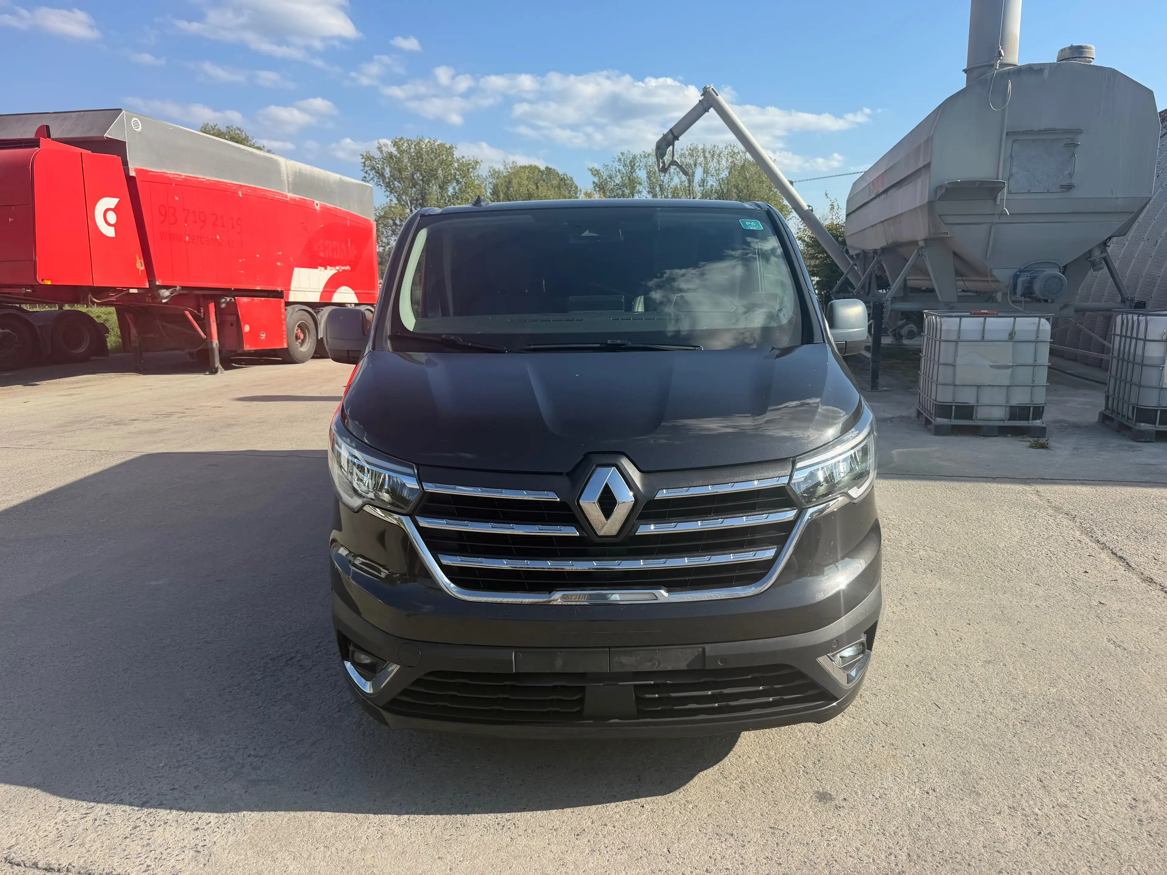 Renault Trafic Grand Spaceclass 2.0 Blue dCi S — photo 2