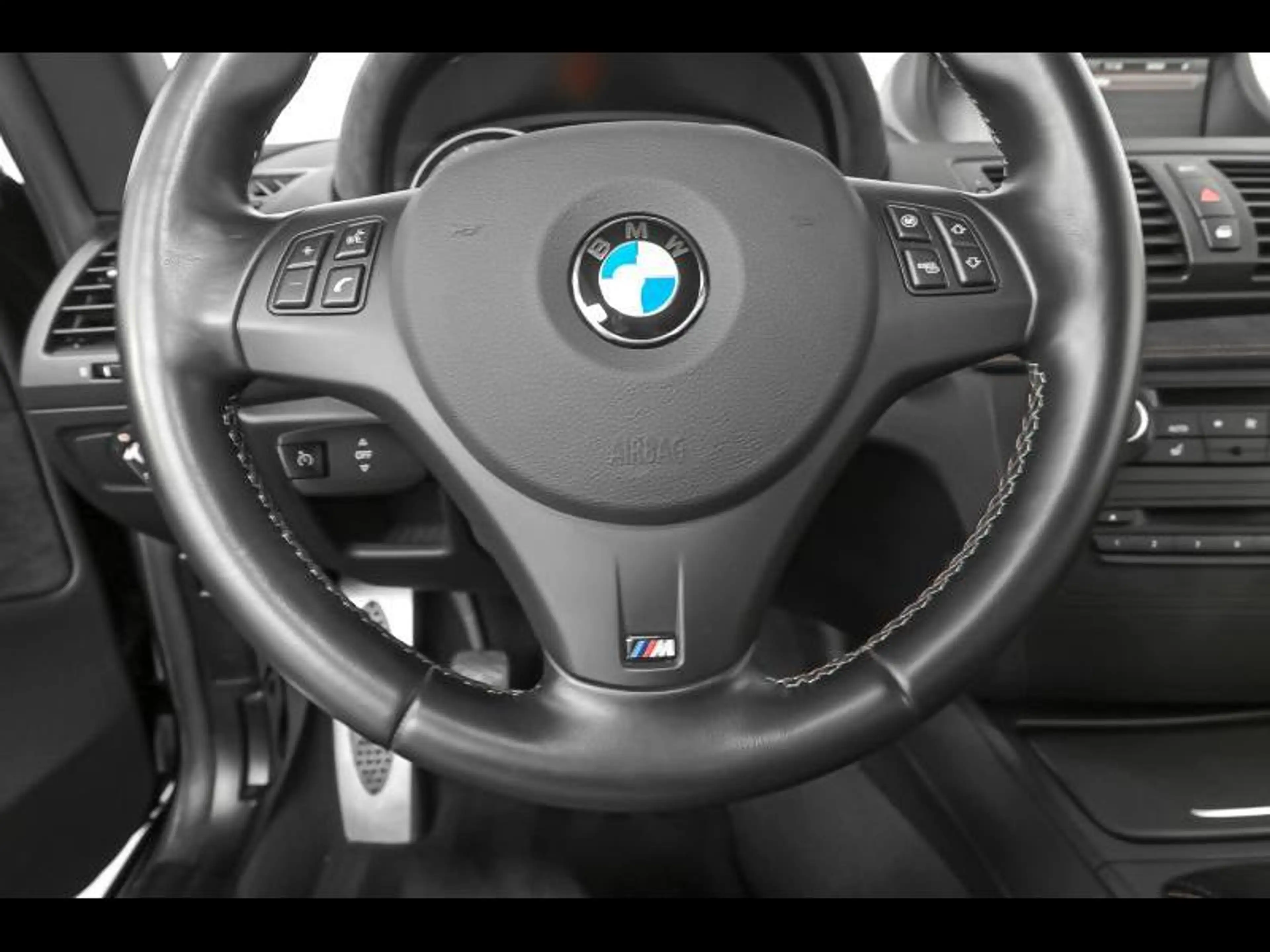 BMW 1er M Coupé 1M coupé - Akrapovic-Met originele uitlaatlijn + — photo 10