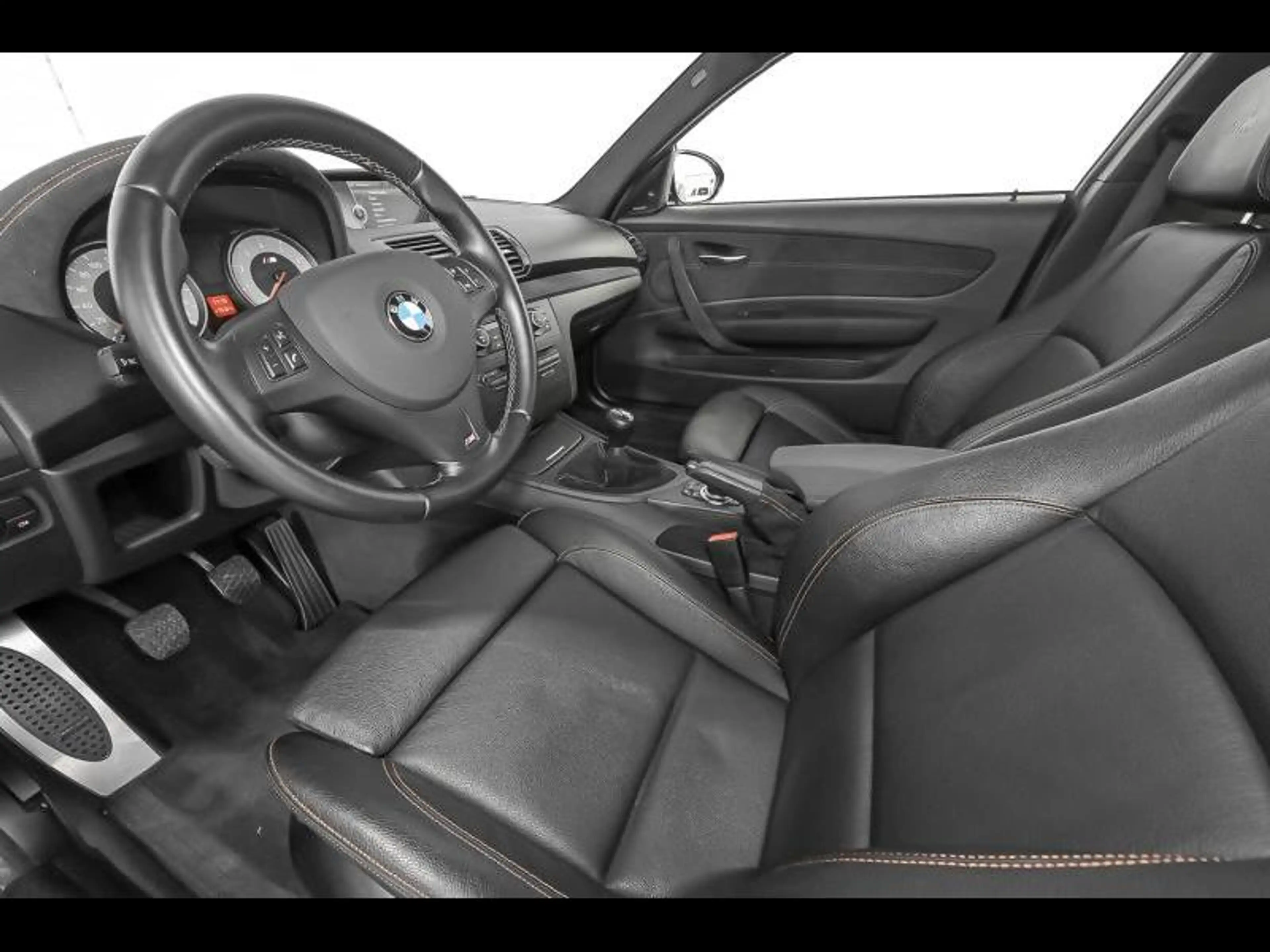 BMW 1er M Coupé 1M coupé - Akrapovic-Met originele uitlaatlijn + — photo 8