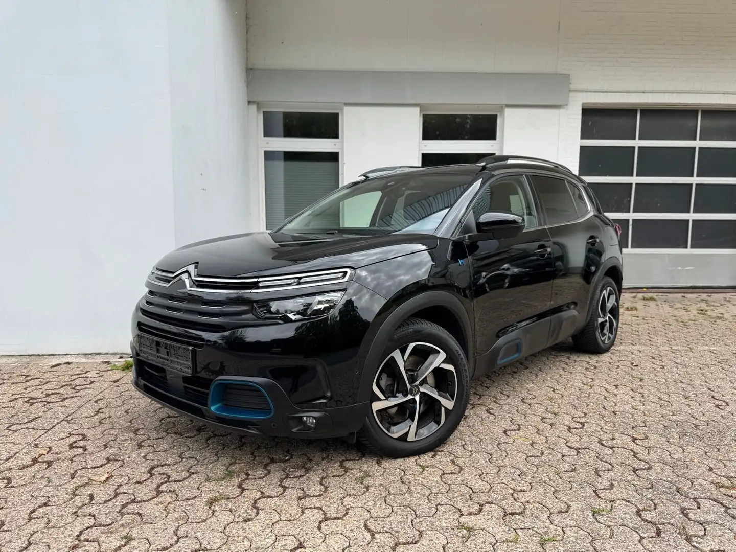 Citroen C5 Aircross 1.6 Feel Pack Hybrid Navi Virtual Schwarz - 1