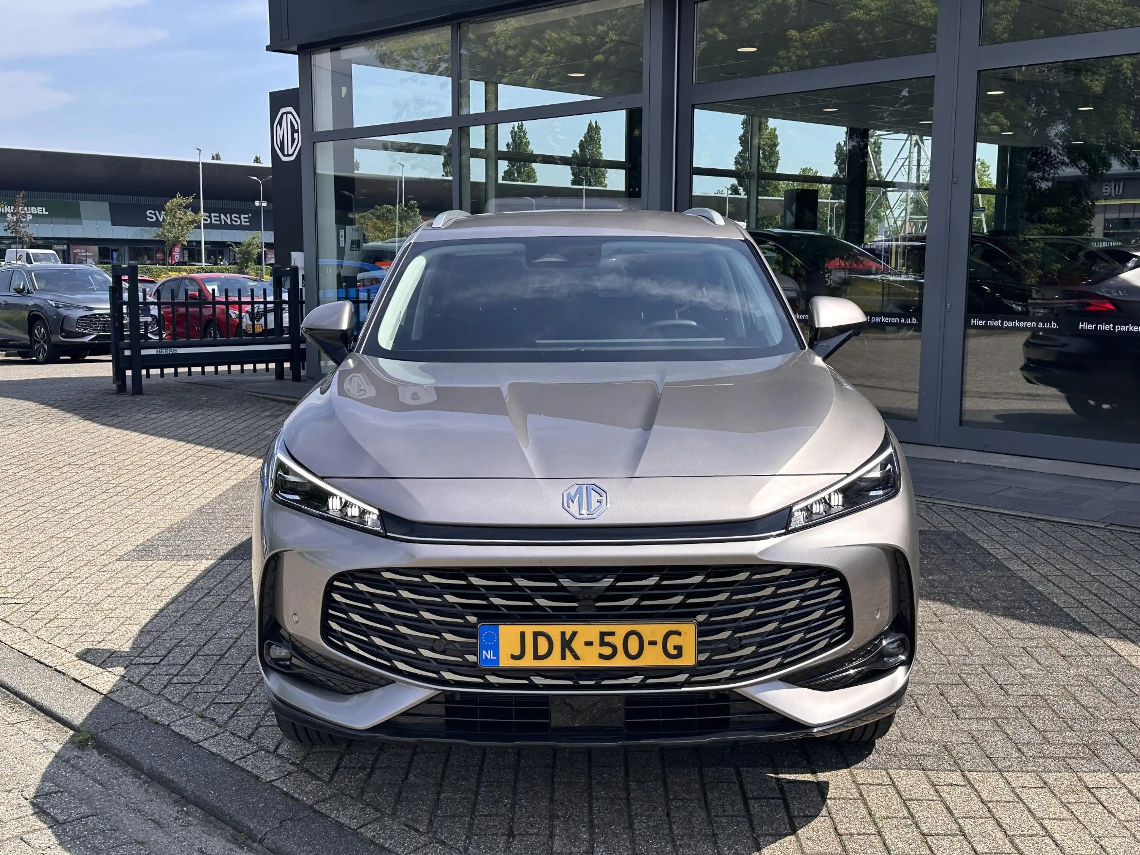 MG HS Hybrid+ 1.5 Aut. Luxury | Stoelverwarming | Carpla — photo 3