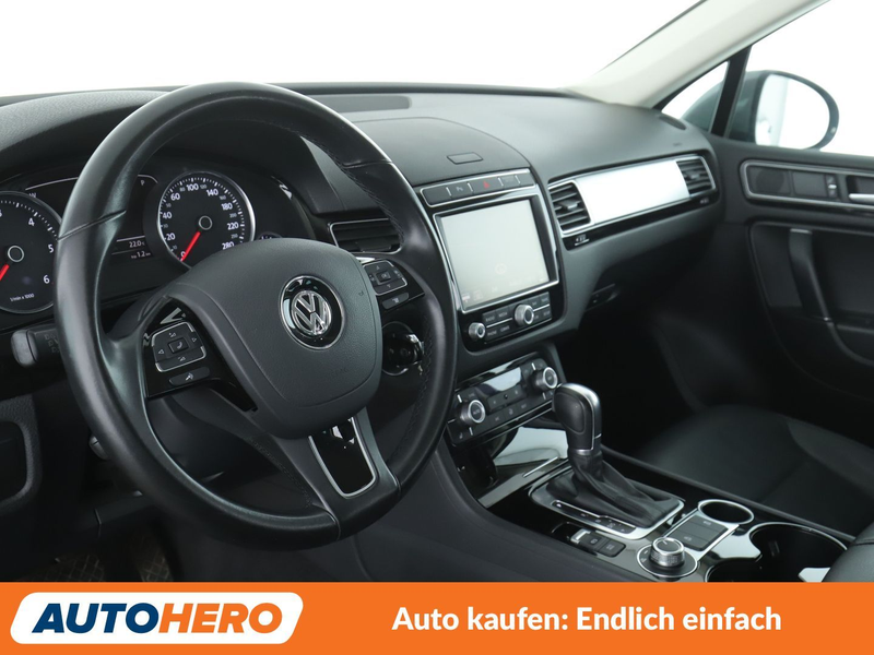 Volkswagen Touareg 3.0 V6 TDI BlueMotion Tech Aut.*NAVI* — photo 11