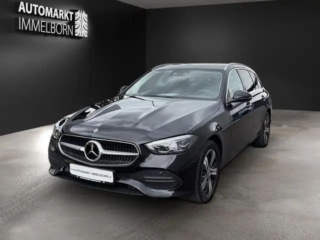 Mercedes-Benz C-Class view 3