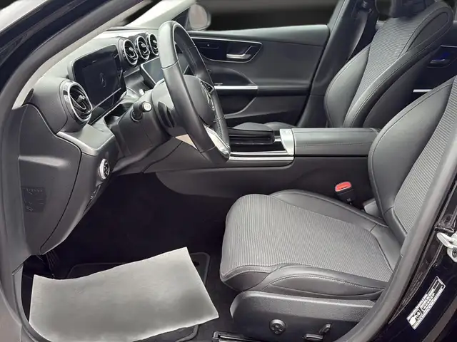 Mercedes-Benz C-Class view 14