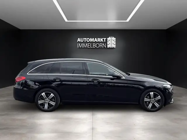 Mercedes-Benz C-Class view 11