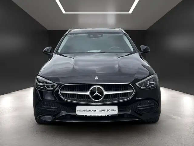 Mercedes-Benz C-Class view 9