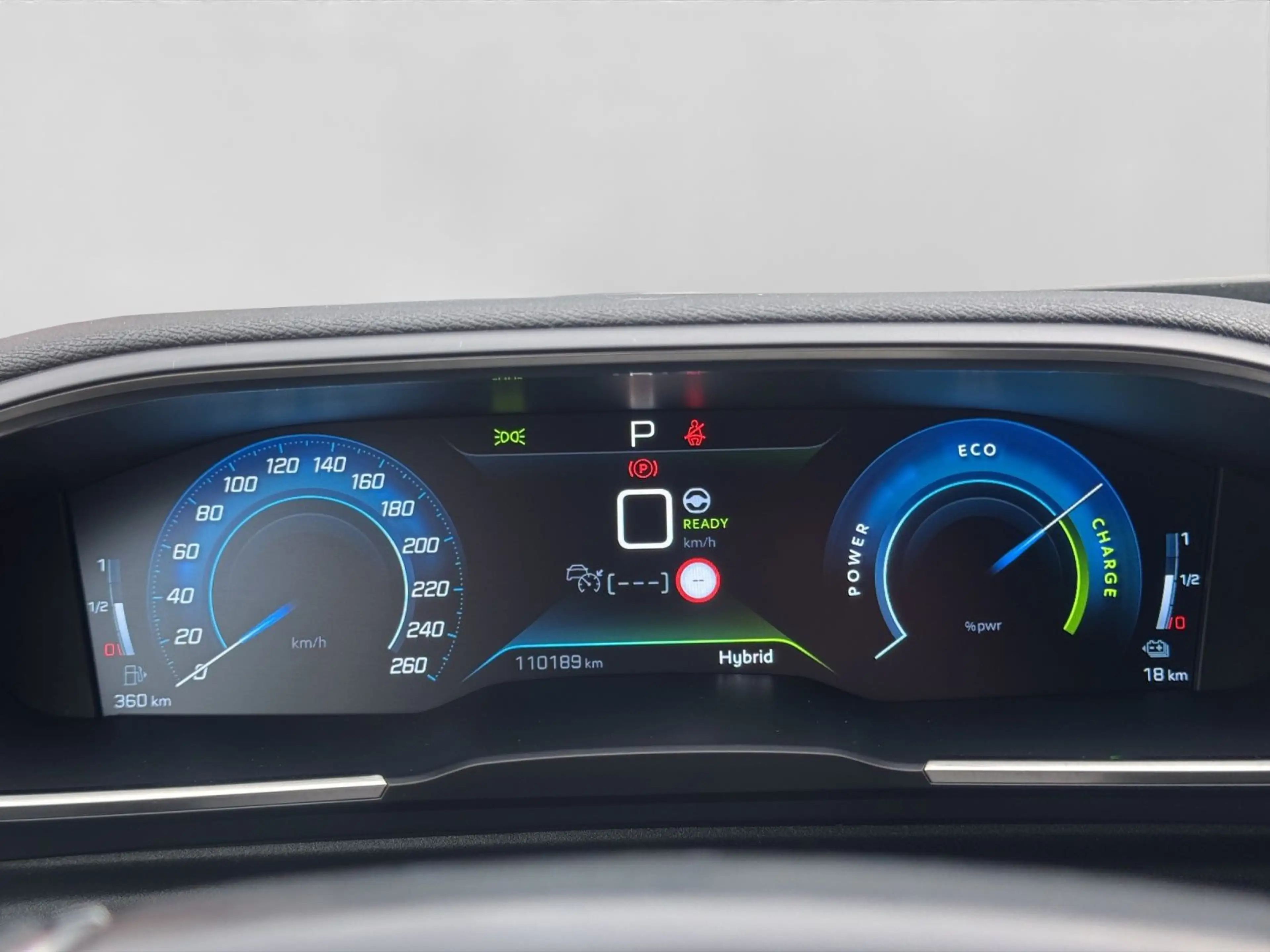 Peugeot 508 SW Hybrid 225 GT AHK LED LM18 — photo 10