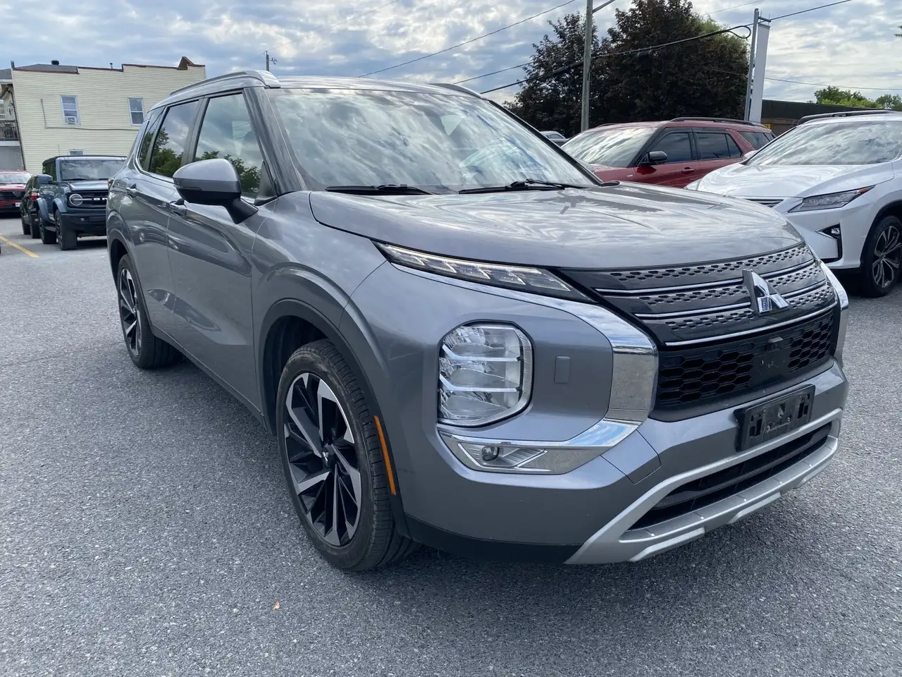 2023 Mitsubishi Outlander