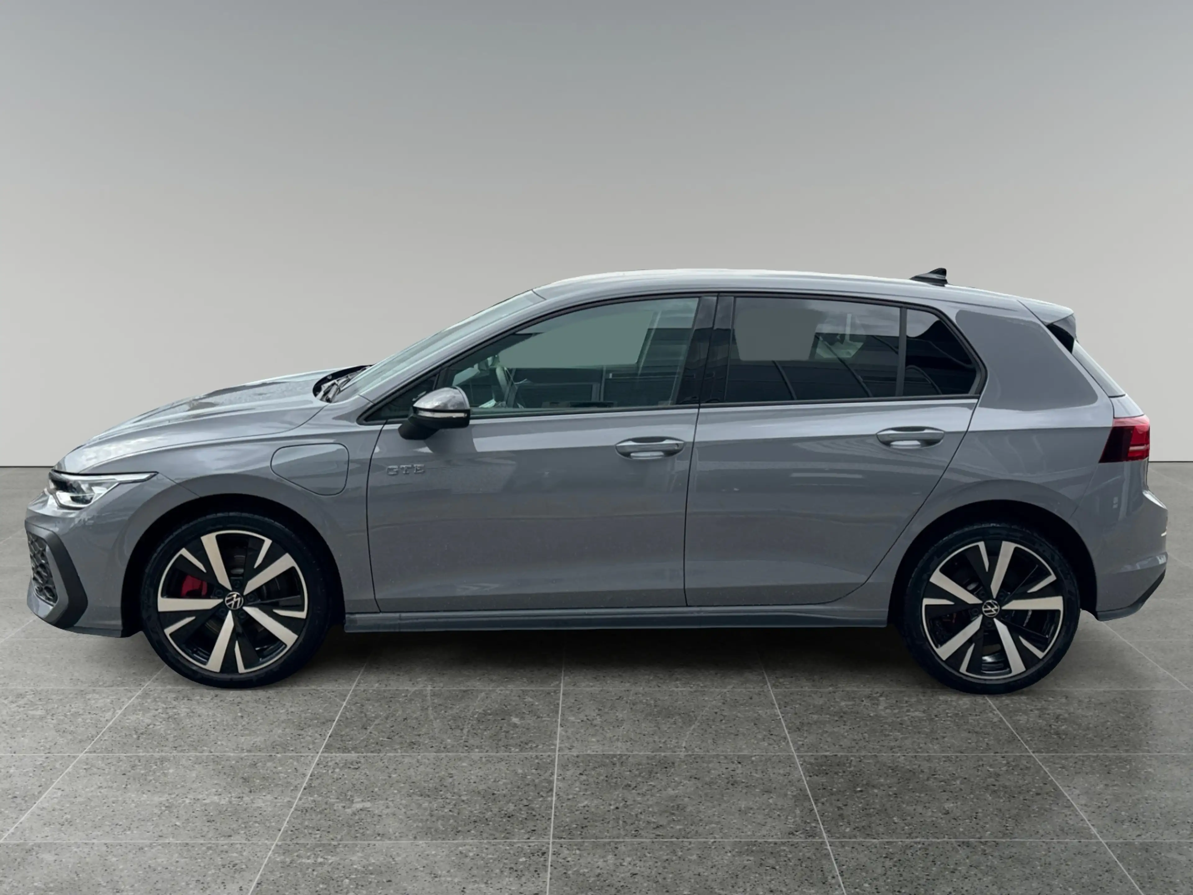 Volkswagen Golf GTE 1.5 272pk eHybrid Dodehoeksensor 'Side Assist' | A — photo 2