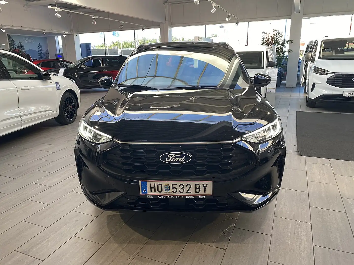Ford Kuga Schwarz - 2