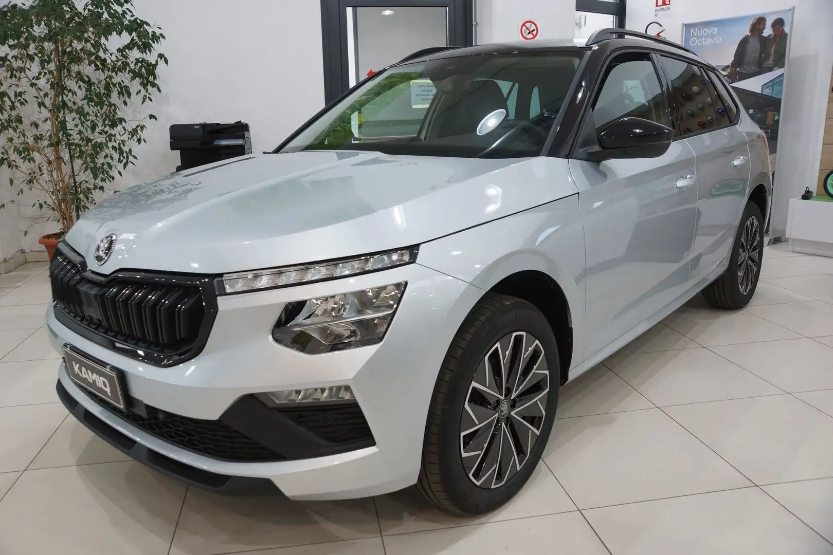 Skoda Kamiq Kamiq 1.0 TSI 115 CV 130 Edition+PROMO TASSO ZERO Zilver - 1