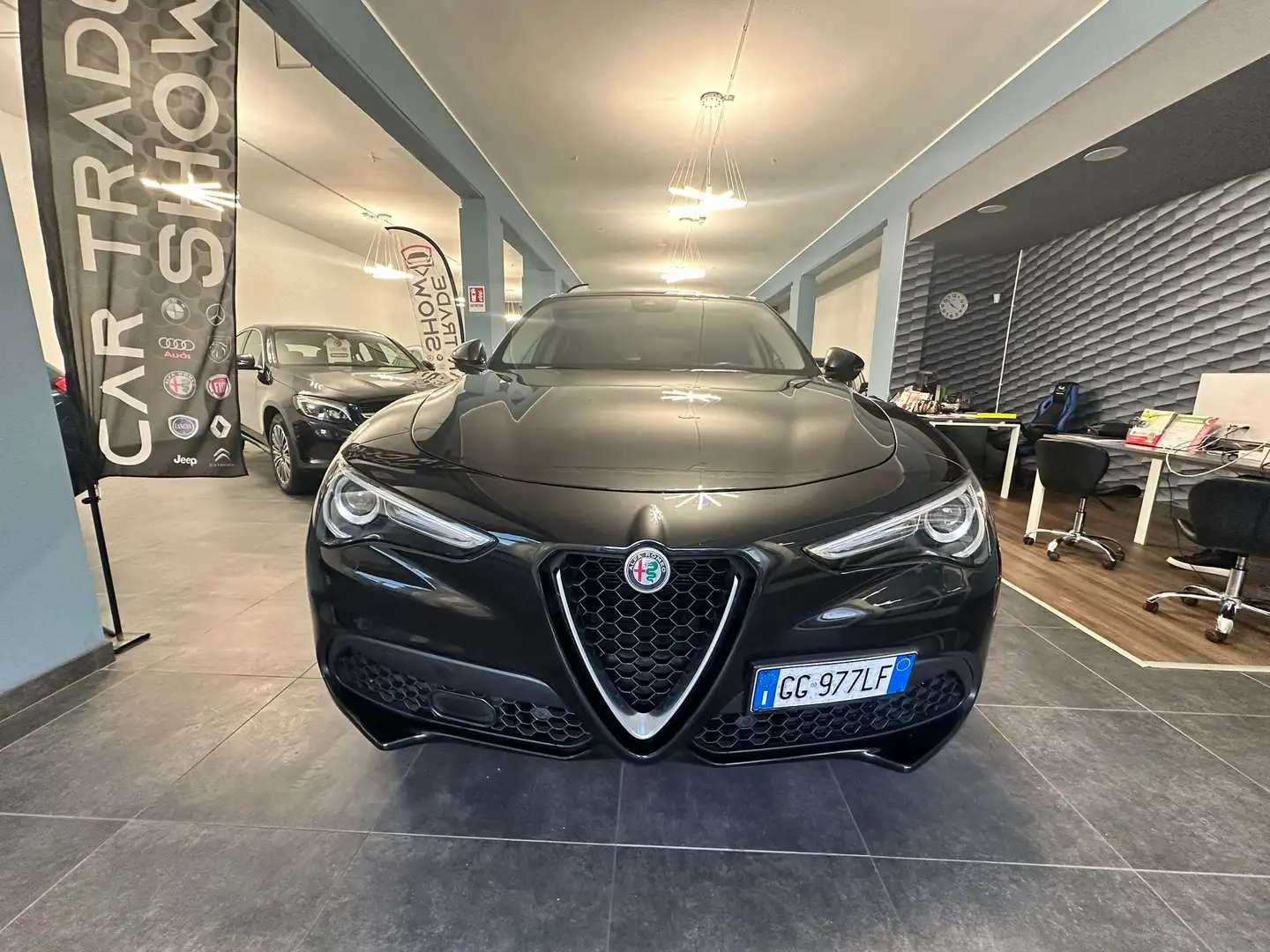 Alfa Romeo Stelvio Stelvio 2.2 t Business rwd 190cv auto Nero - 2