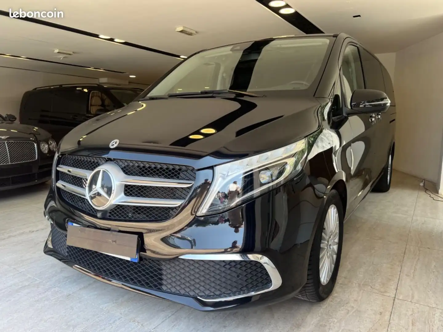 Mercedes-Benz V MERCEDES Extra-Long 300 d 9G-TRONIC Чёрный - 1
