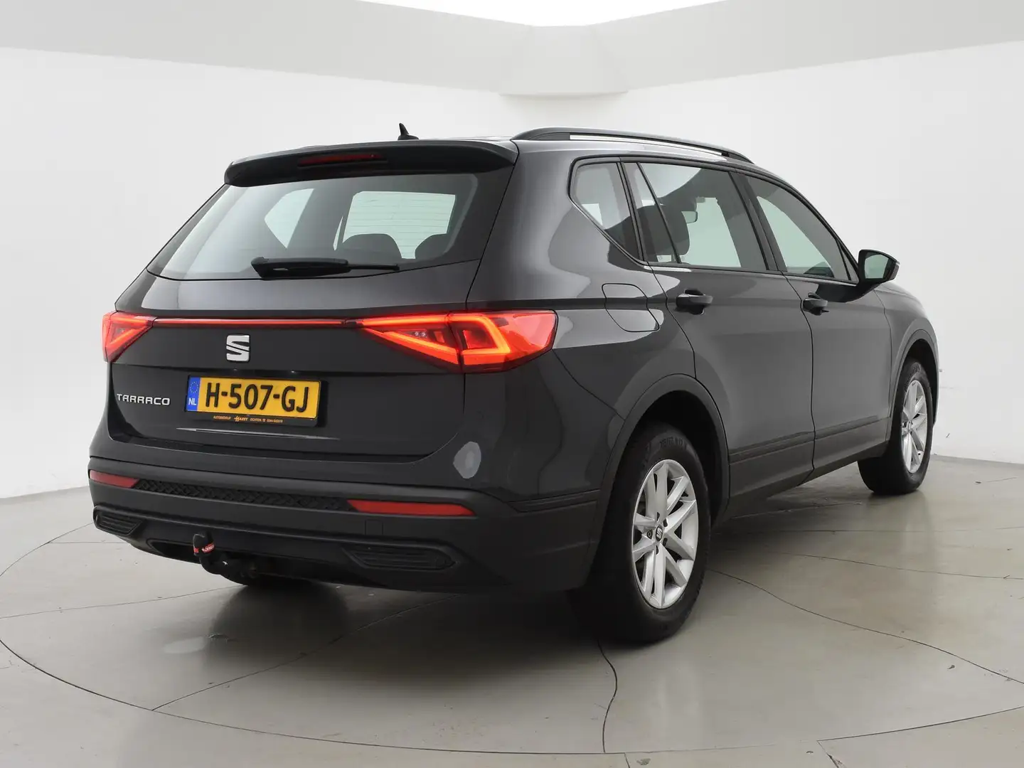 SEAT Tarraco 1.5 TSI 150 PK STYLE LIMITED + TREKHAAK | VIRTUAL Grijs - 2