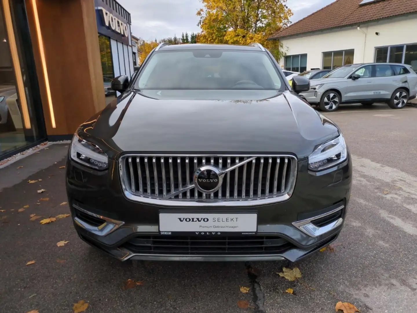 Volvo XC90 Inscription Expression Recharge Plug-In Hybrid AWD Grau - 2