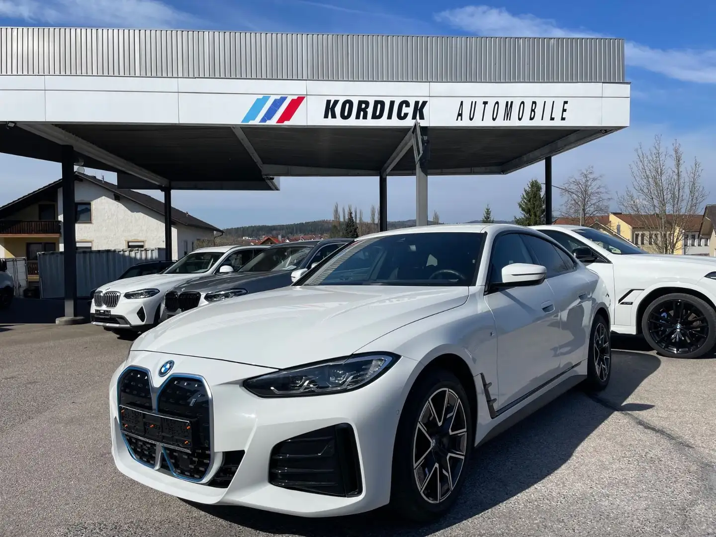 BMW i4 eDrive35 GRAN COUPÉ ///M-SPORT/CAM/SHZ/LHZ Blanco - 1