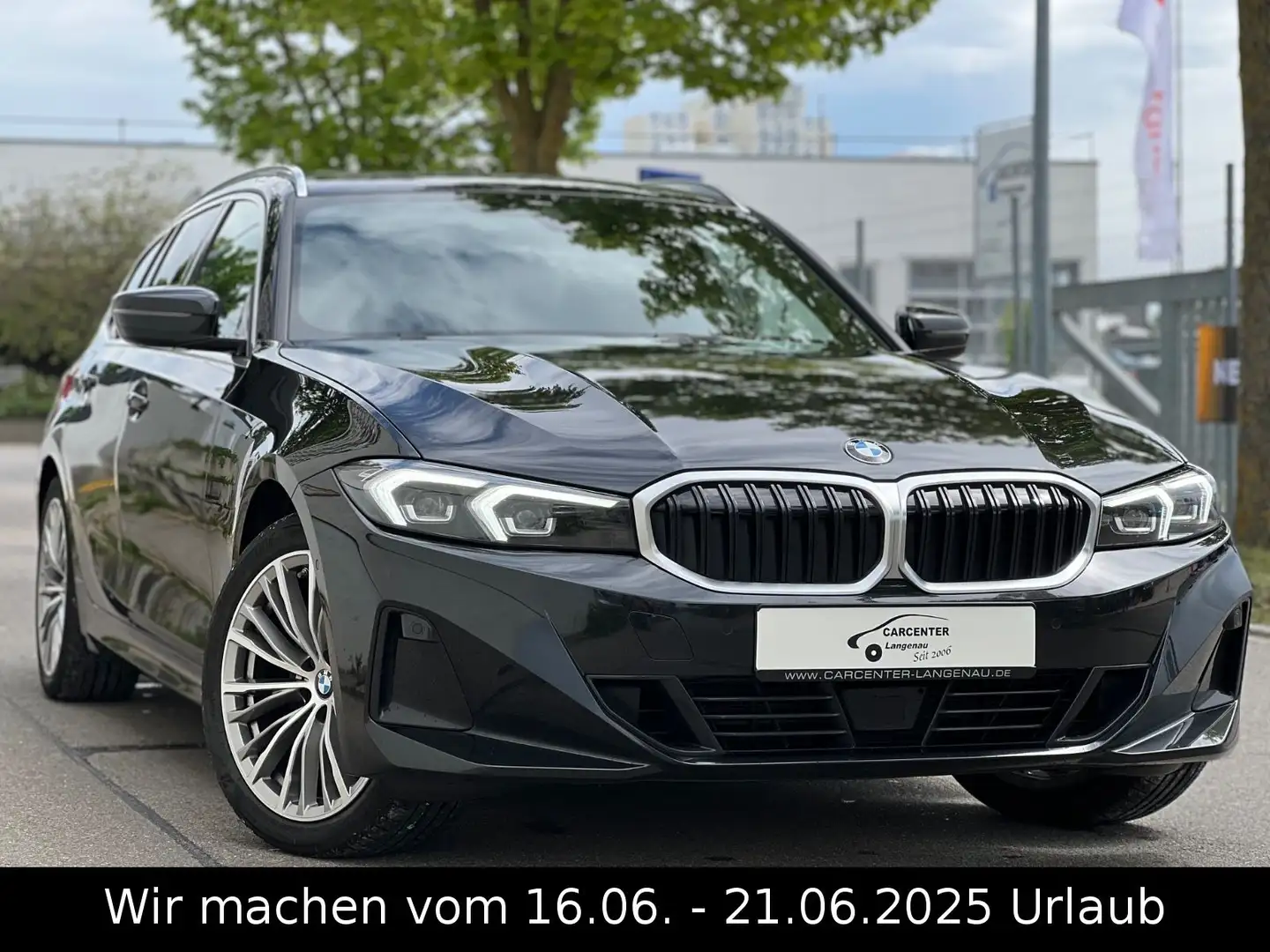 BMW 320 d Touring xDrive Connected Professional Noir - 1