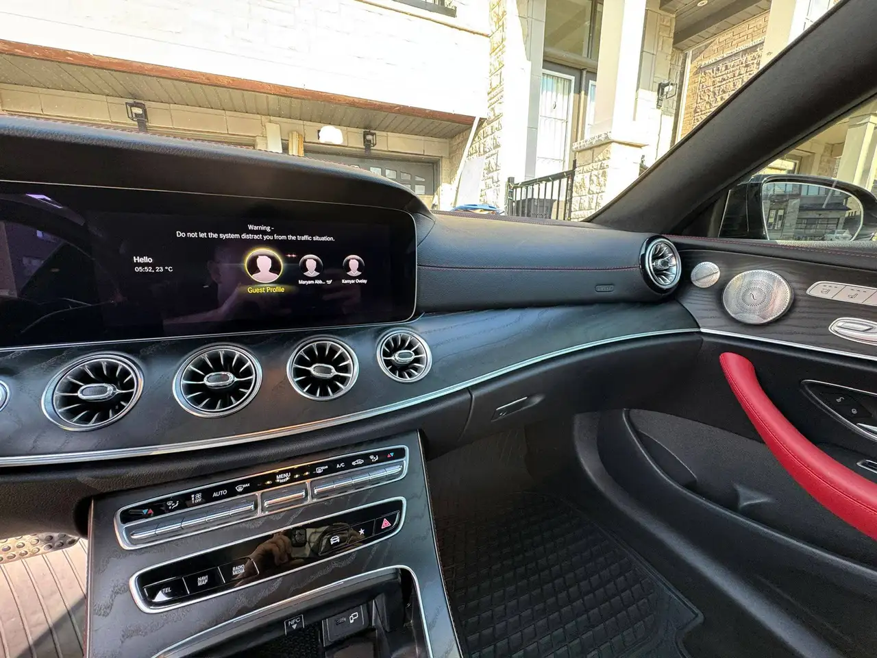 Mercedes-Benz E-Class fotografie Mercedes-Benz E-Class