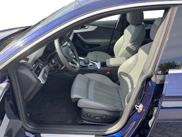 Audi A5 view 4