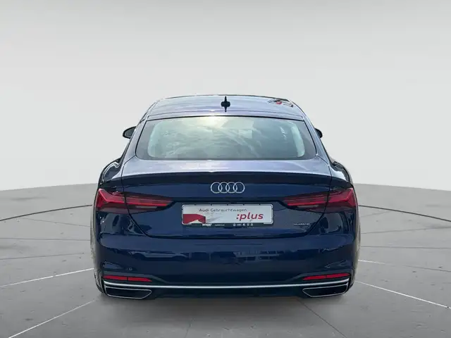 Audi A5 view 7