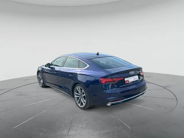 Audi A5 view 3