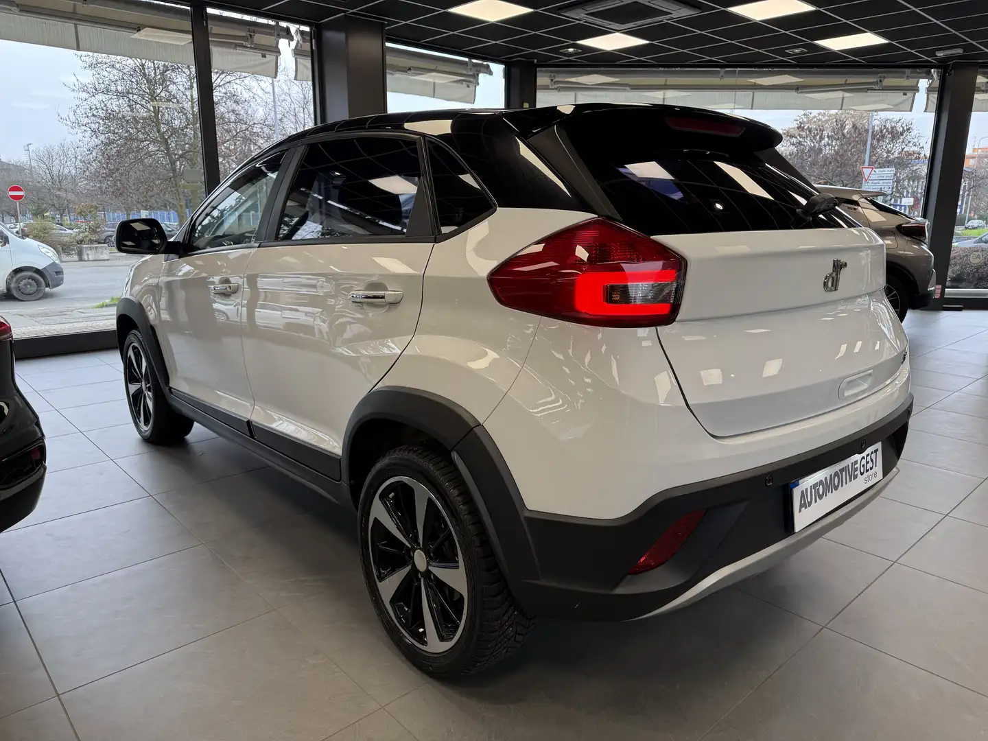 DR Automobiles DR3 DR 3 1.5 S2 Gpl 114cv Weiß - 2