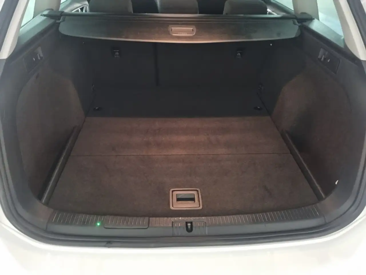 Volkswagen Golf Standard Model — photo 10