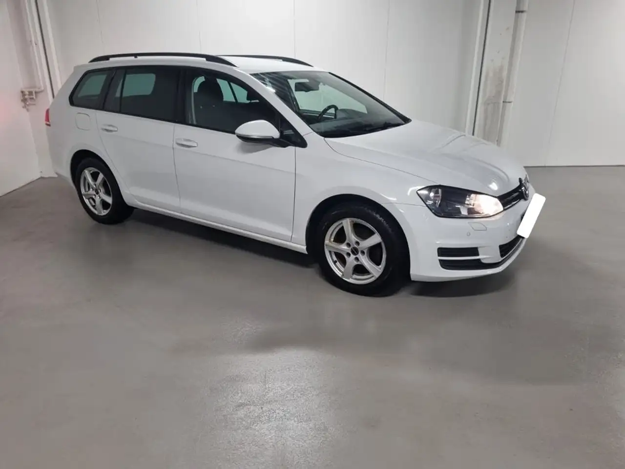 Volkswagen Golf Standard Model — photo 2