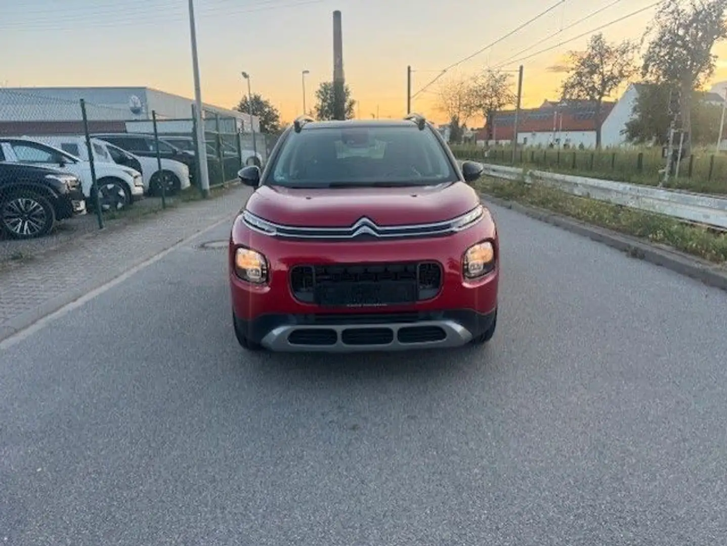 Citroen C3 Aircross PureTech 130 Stop&Start Shine EAT6 Rot - 1