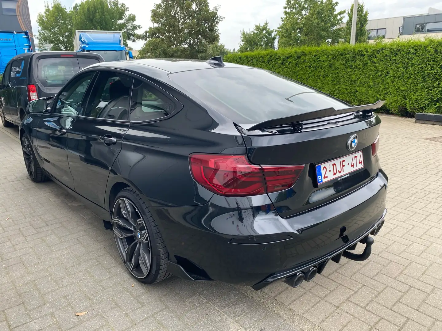 BMW 318 318d GT Noir - 2