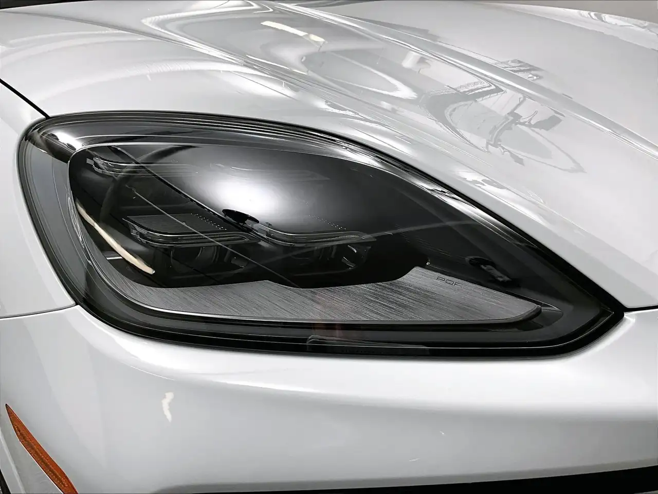 Porsche Cayenne снимка Porsche Cayenne