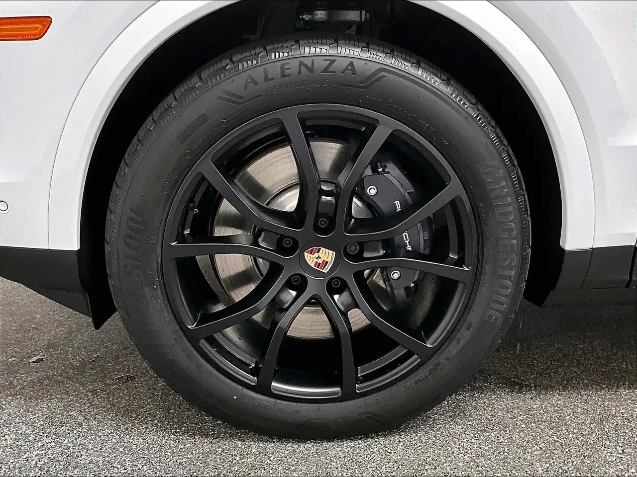 Porsche Cayenne снимка Porsche Cayenne