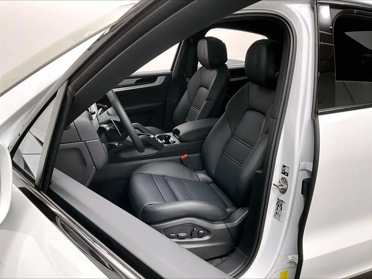 Porsche Cayenne снимка Porsche Cayenne