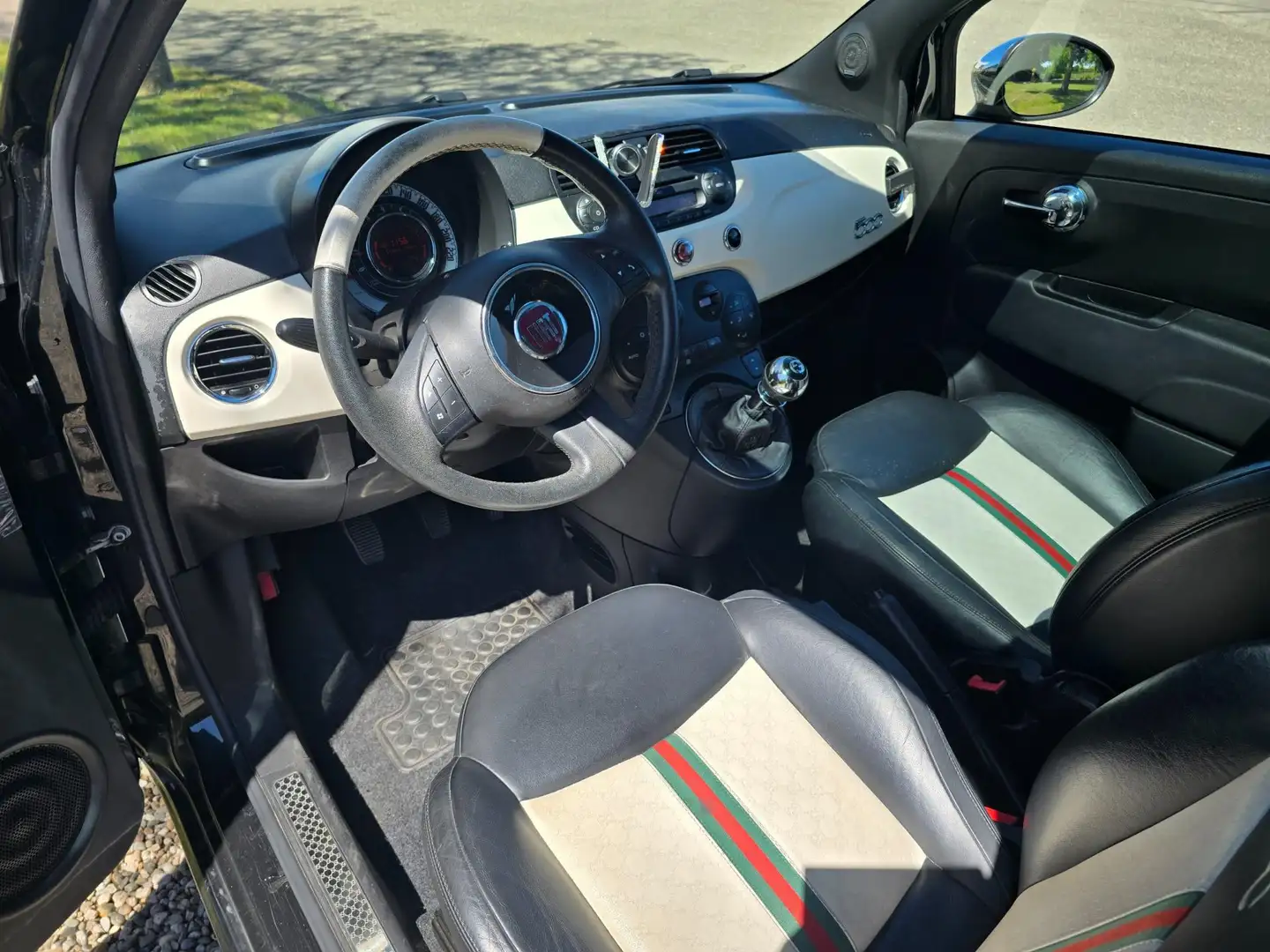 Fiat 500 0.9 TwinAir BiColore Gucci Airco Panoramadak Negro - 2