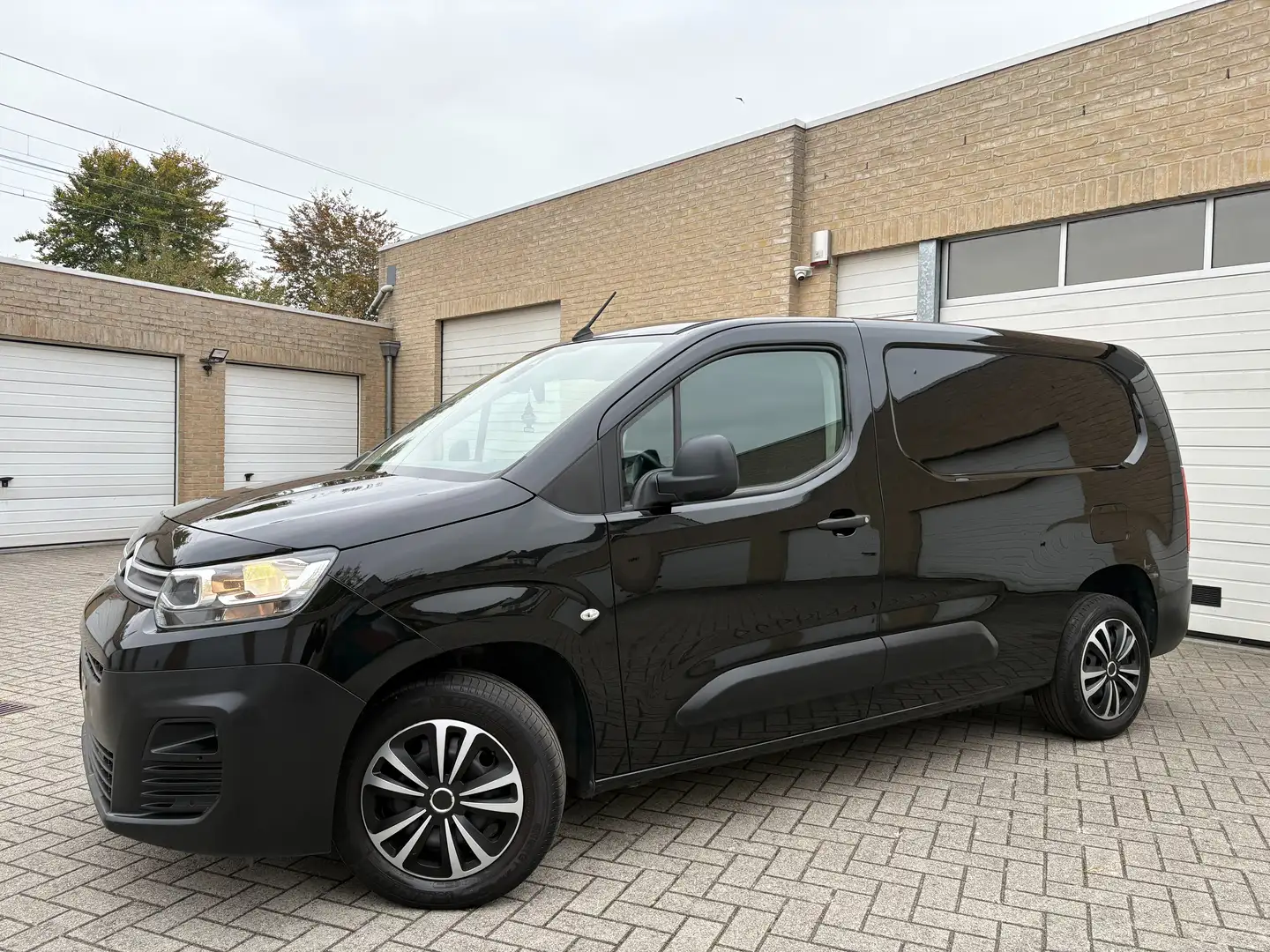 Citroen Berlingo Berlingo 1.5 BlueHDi 130 XL / 12 M Garantie Noir - 2