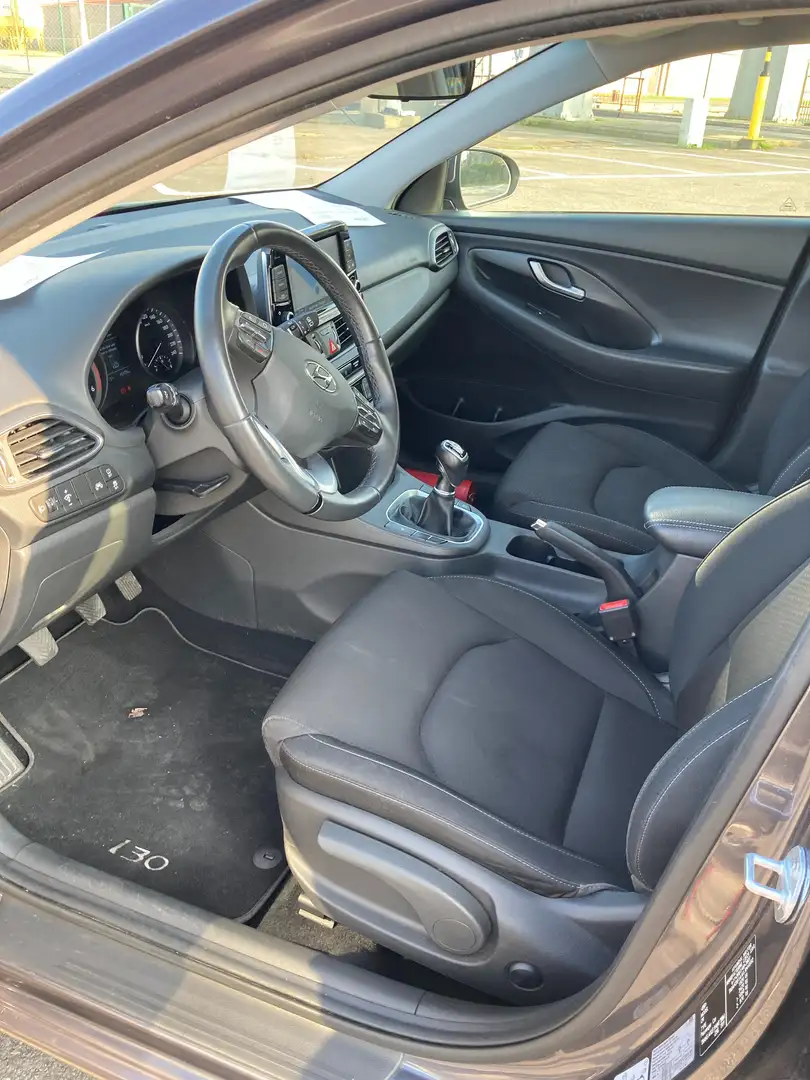 Hyundai i30 Grijs - 2