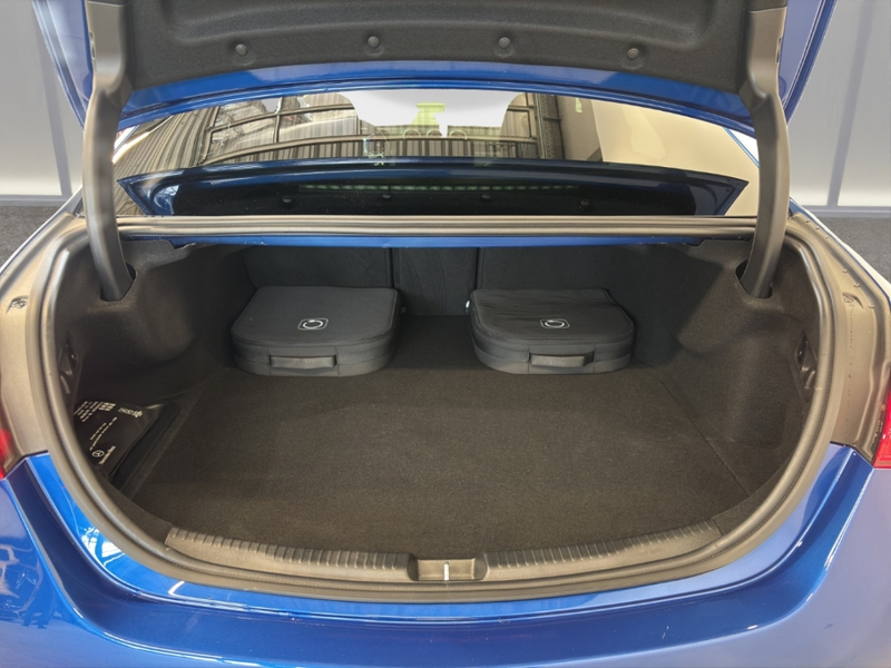 Mercedes-Benz C 300 e AMG NIGHT+BUSIN+PANO+RFK+DISTR+NAVI-PREM — photo 14