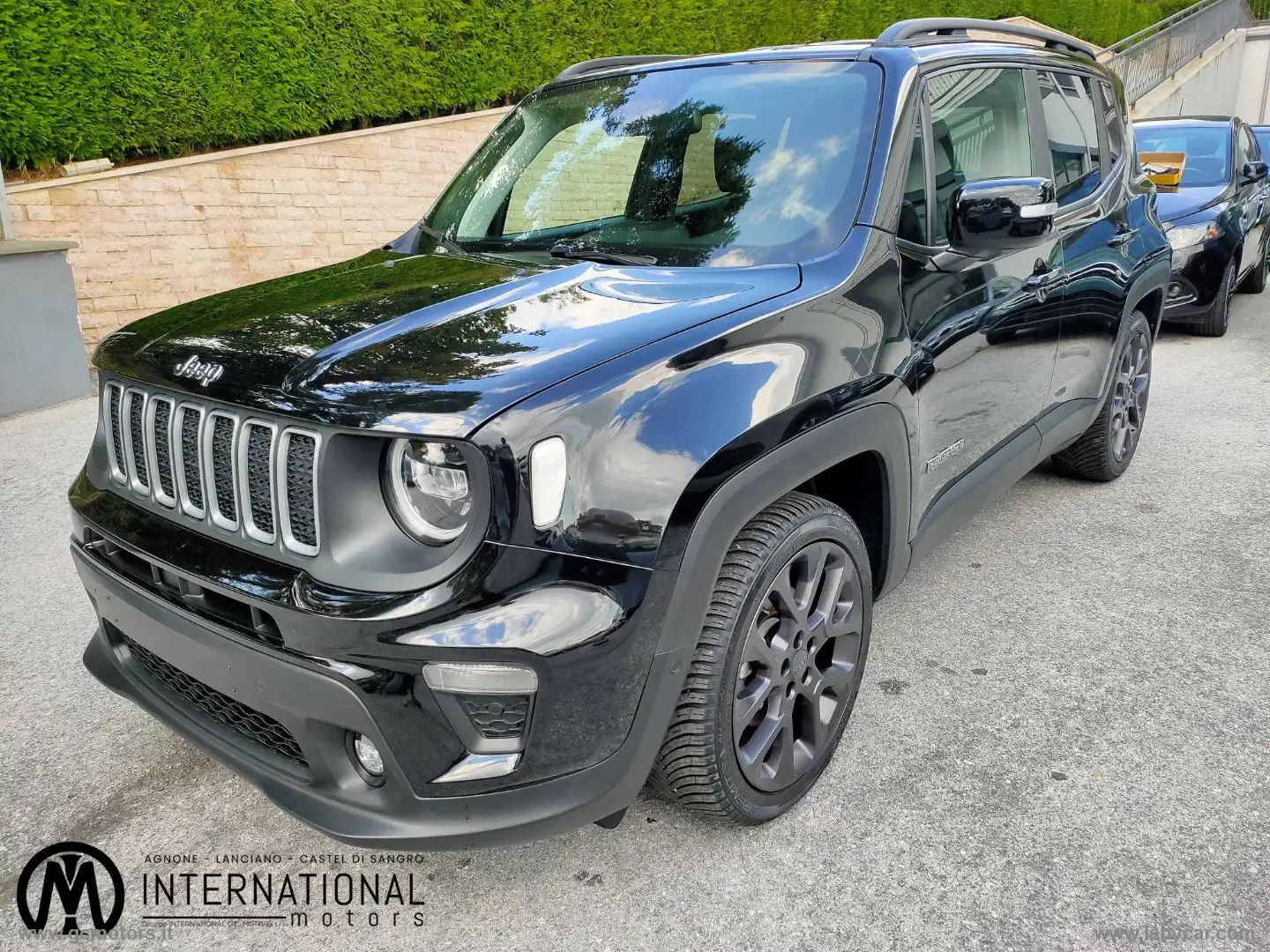 Jeep Renegade 1.5 T4 MHEV Limited Noir - 1
