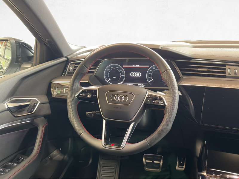 Audi Q8 Sportb 55 e-tron S line quattro /Navi/360Kam — photo 11