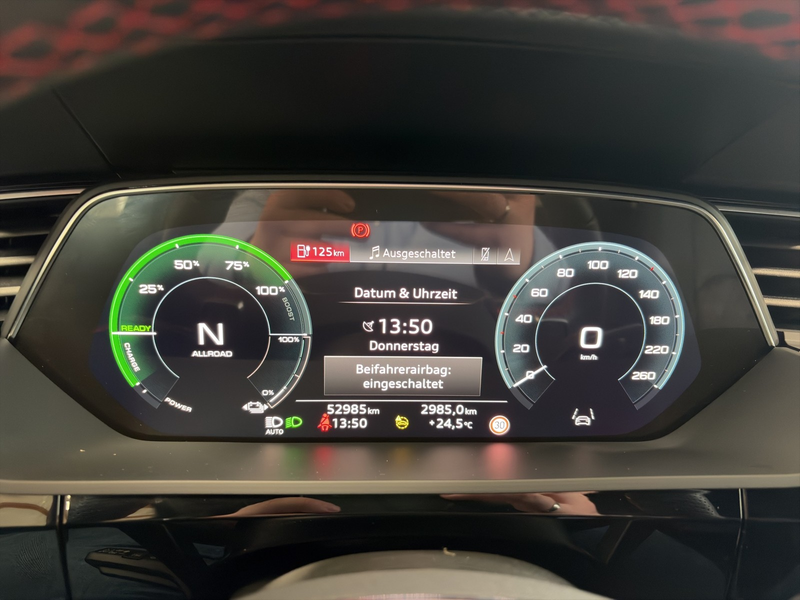 Audi Q8 Sportb 55 e-tron S line quattro /Navi/360Kam — photo 12
