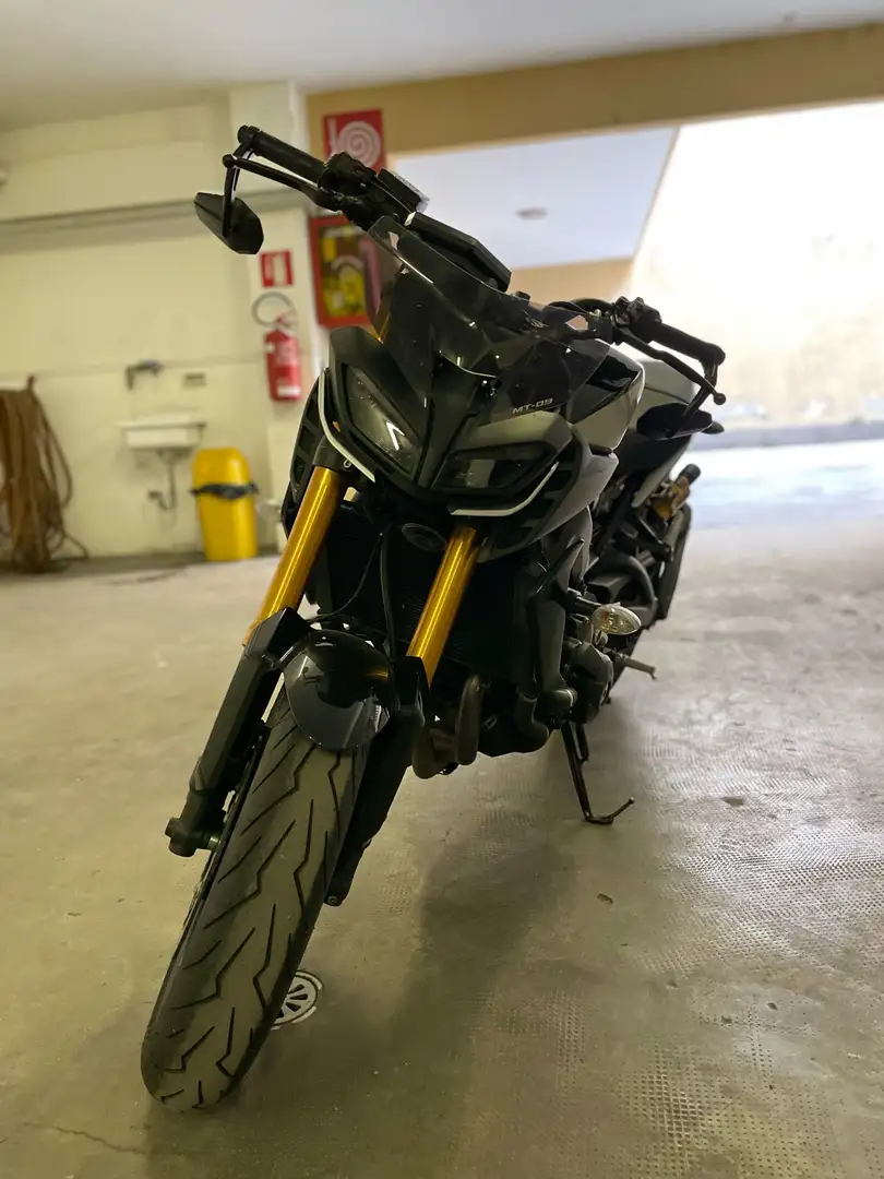 Yamaha MT-09 SP ABS Černá - 1