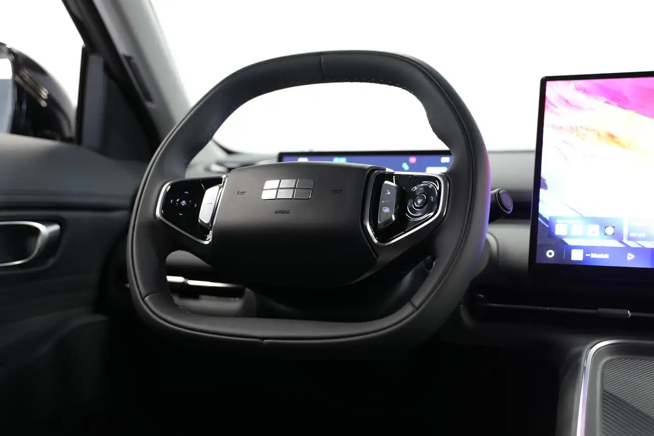 Geely Starray EM-i 2026 — фото 6