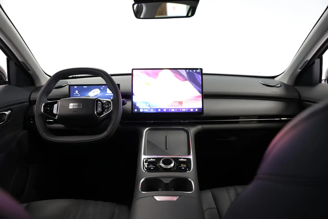 Geely Starray EM-i 2026