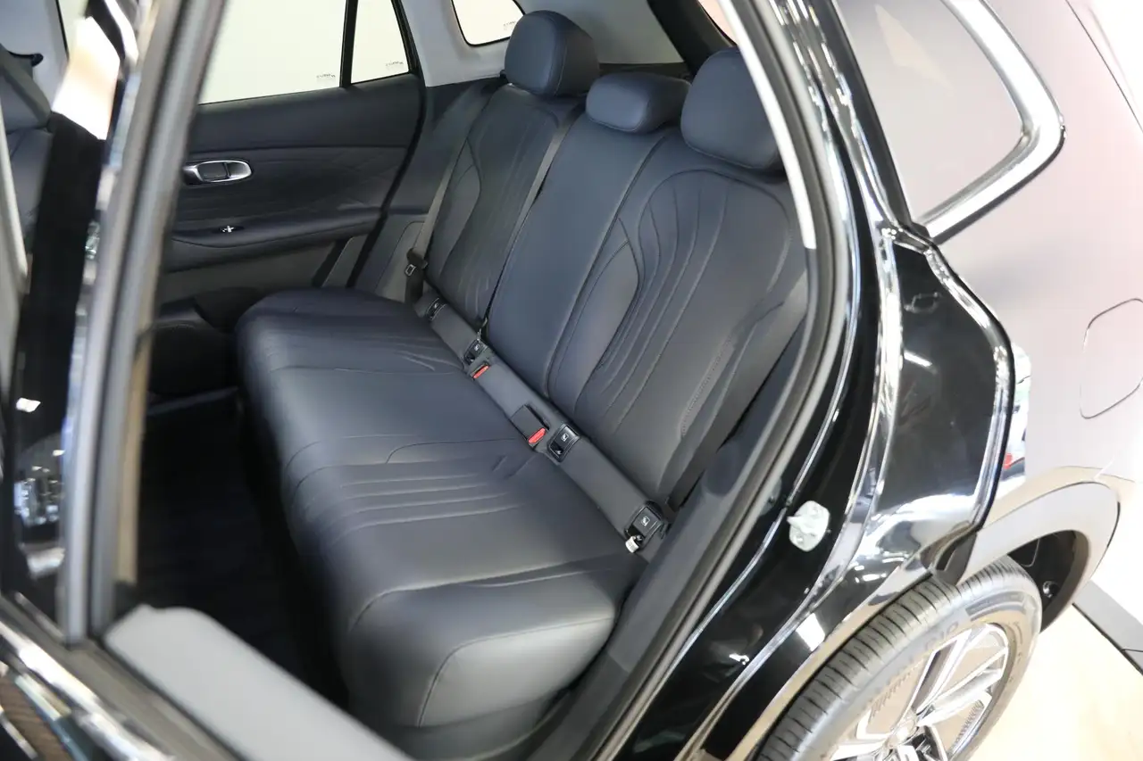 Geely Starray EM-i 2026