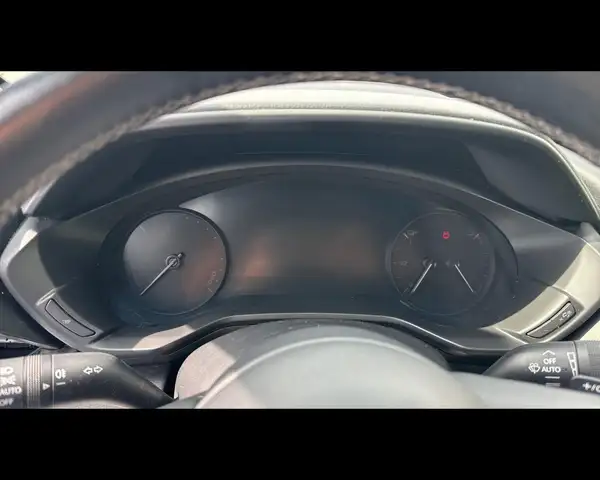Mazda MX-30 view 11