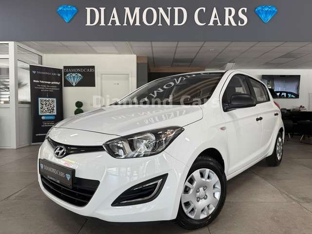 Hyundai i20 FIFA World Cup Edition* KLIMA * SCHECKHEFT *