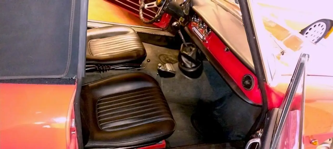 Alfa Romeo Spider OSSO DI SEPPIA 1600, foto 11